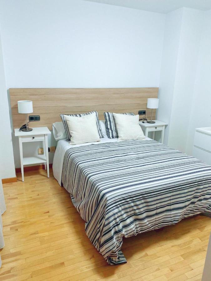 Duenas Apartman Oviedo Kültér fotó