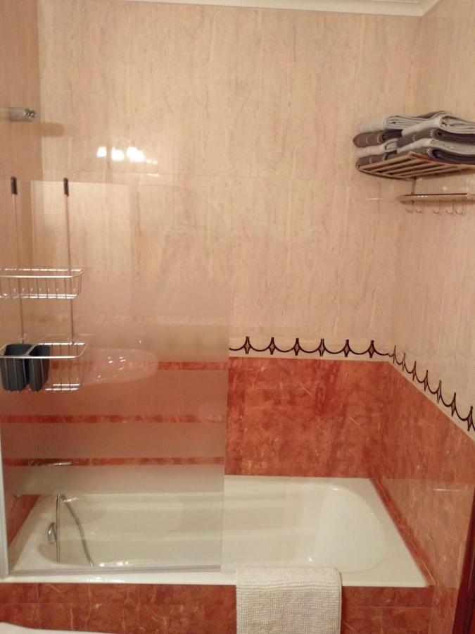 Duenas Apartman Oviedo Kültér fotó