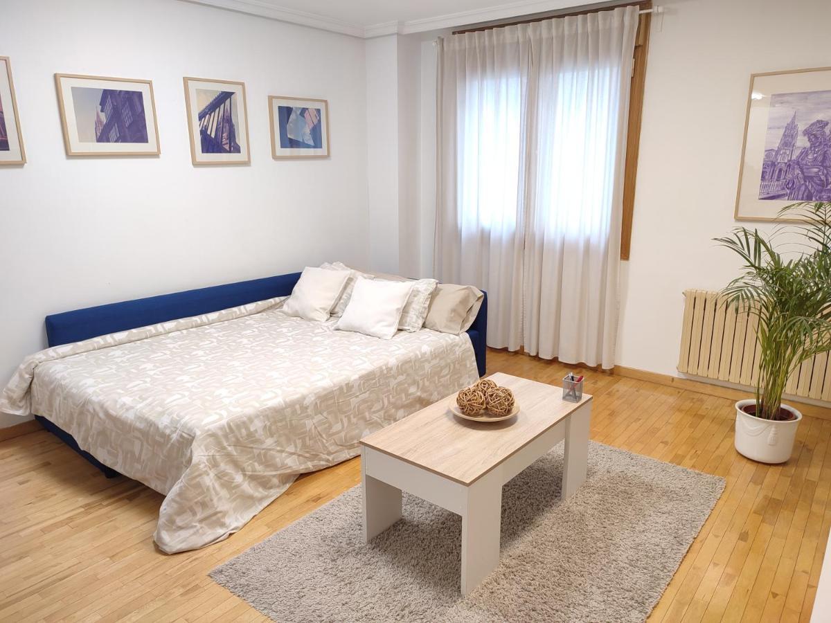 Duenas Apartman Oviedo Kültér fotó